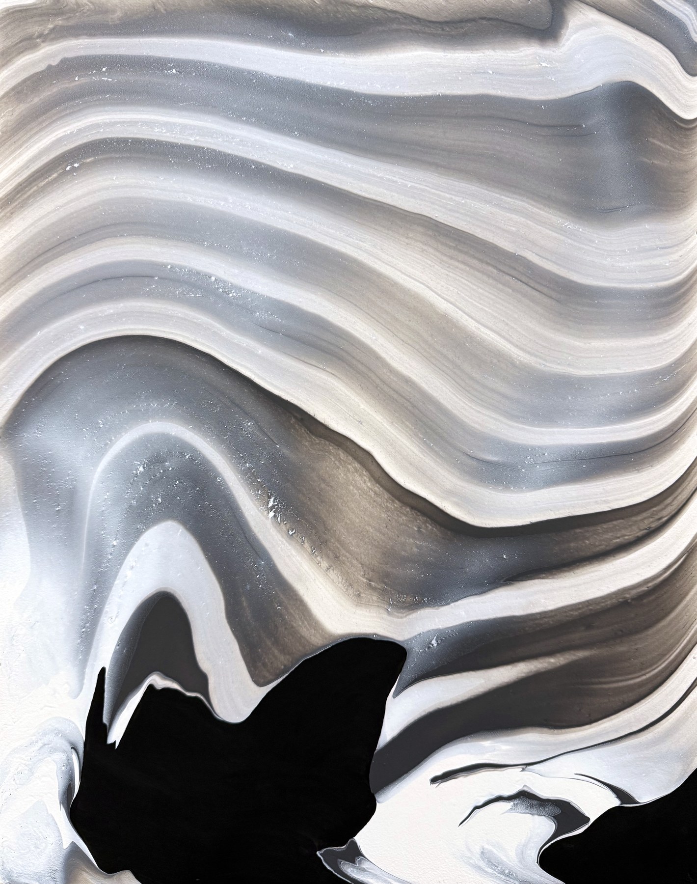 The shyness of folded black — Silvère Jarrosson